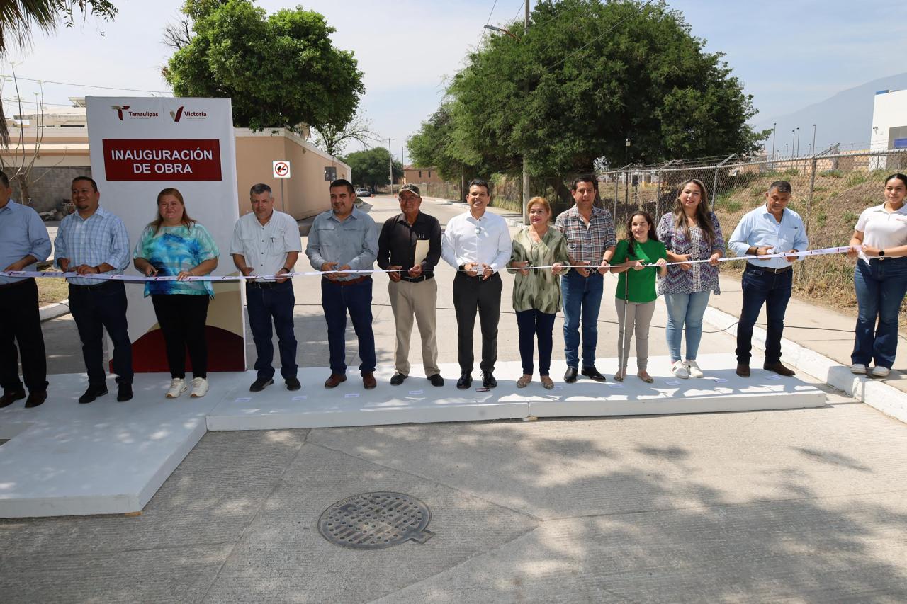 Entrega alcalde Lalo Gattás obra de concreto hidráulico en transitada vialidad, la nueva infraestructura beneficiará a más de 12 mil victorenses 